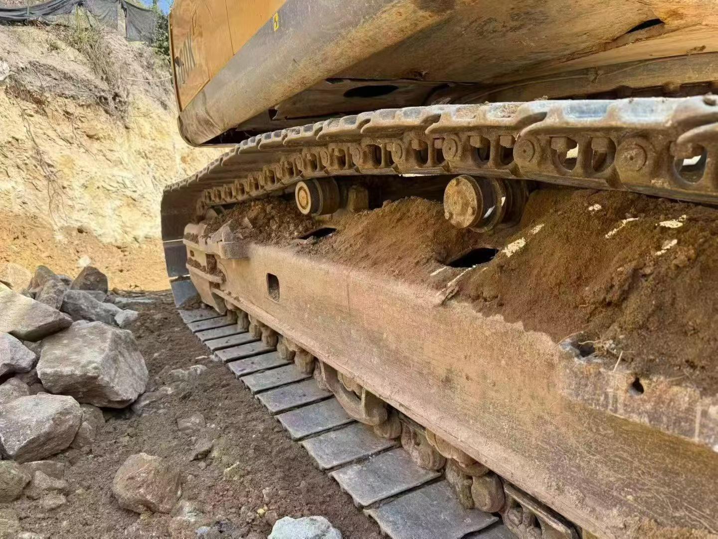 Buy XCMG XE200 Used Excavator / 4