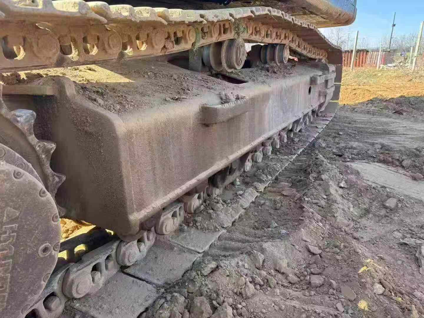 Buy Hyundai R305LVS Used Excavator / 8