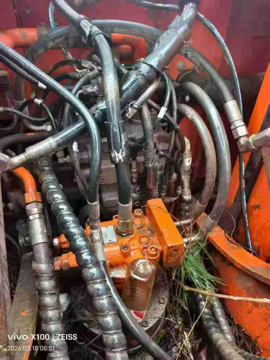 Buy Doosan DX120 Used Excavator / 4