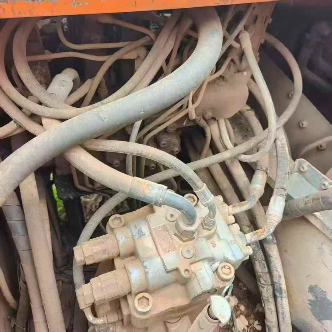 Buy Hitachi ZX210-3G Used Excavator / 6