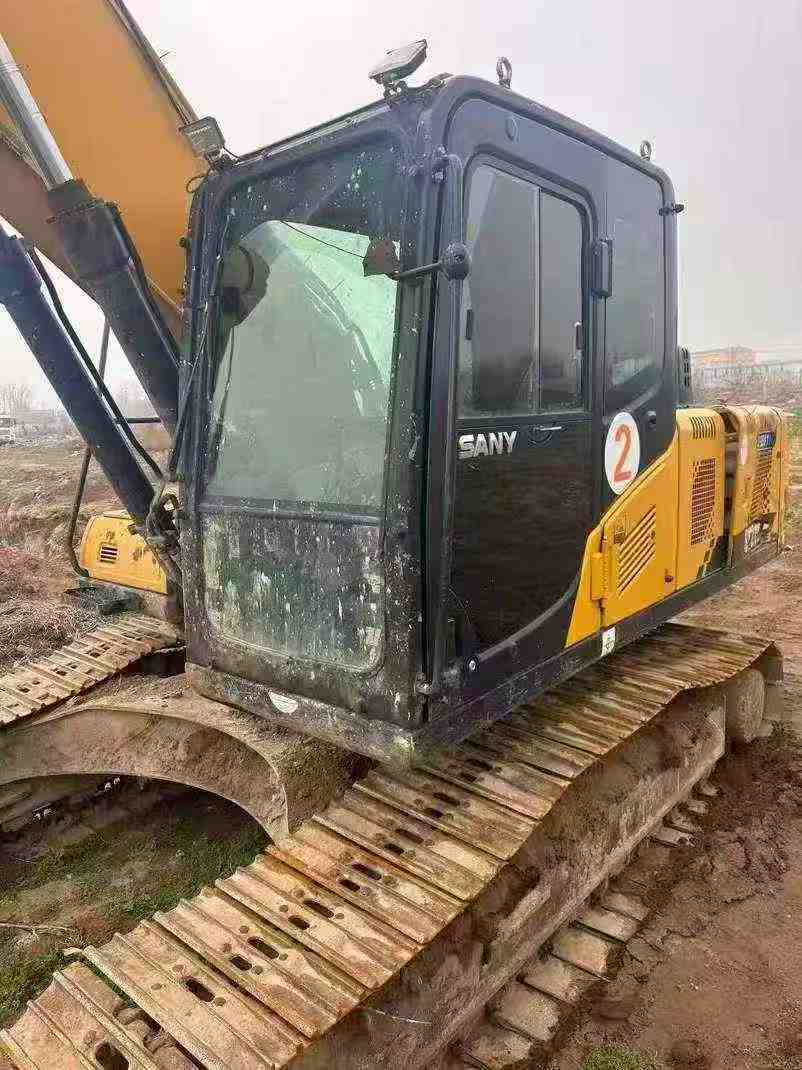 Buy Sany SY215C Used Excavator / 4