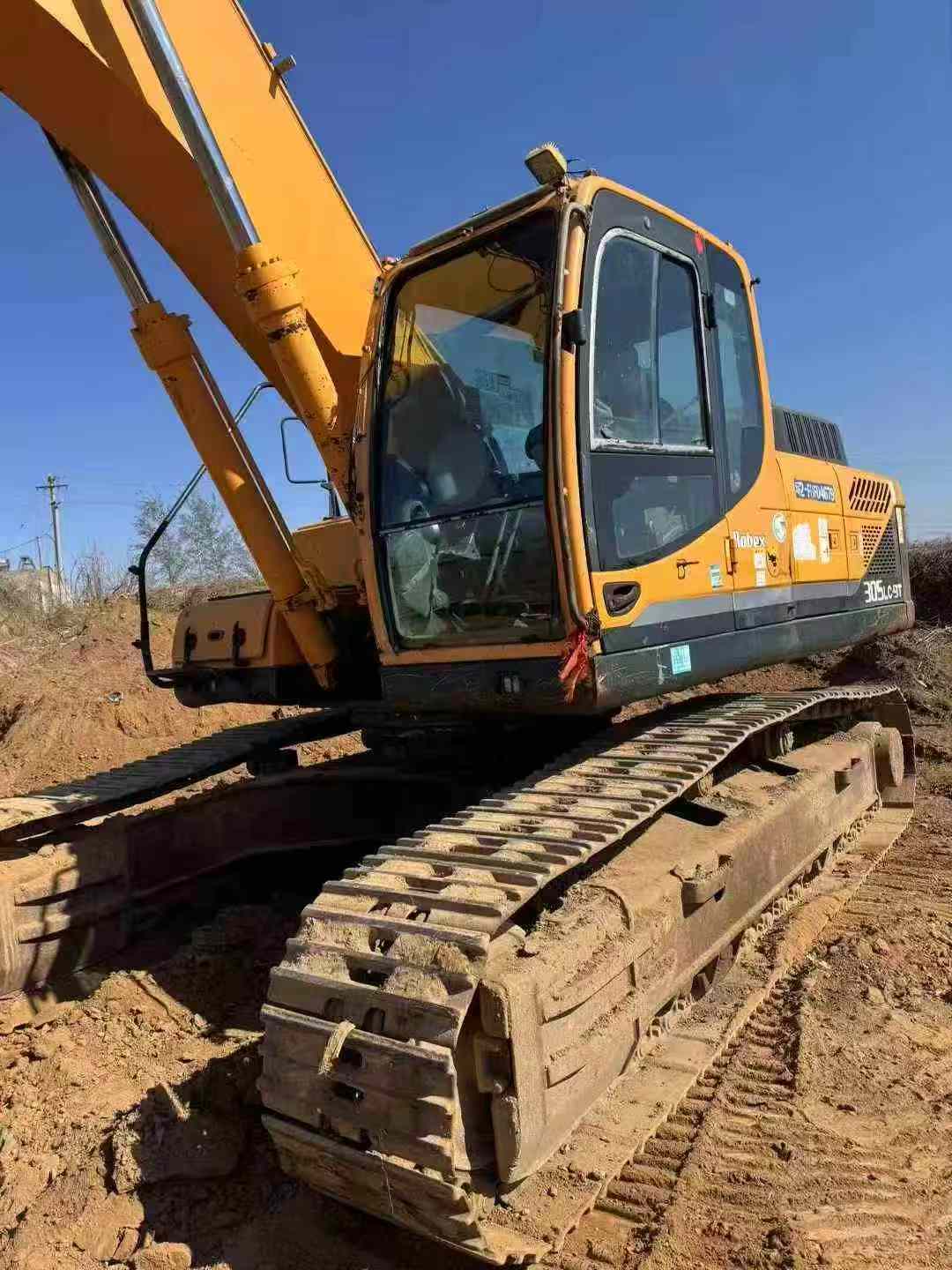 Buy Hyundai R305LVS Used Excavator / 4