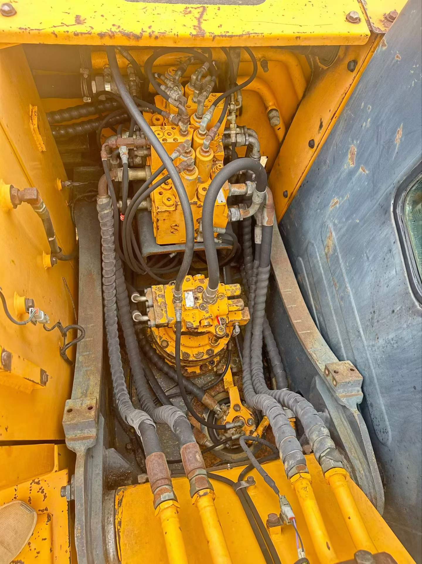 Buy Hyundai 110LVS Used Excavator / 7