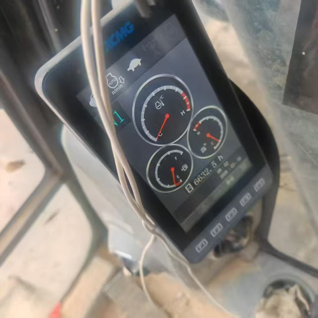 Buy XCMG XE200 Used Excavator / 2