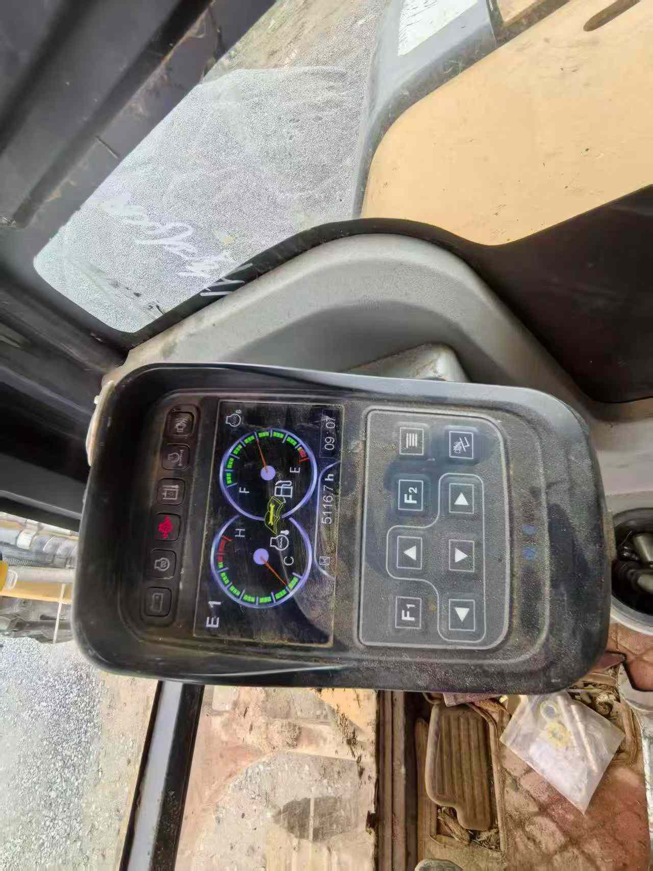 Buy XCMG XE60D Used Excavator / 3