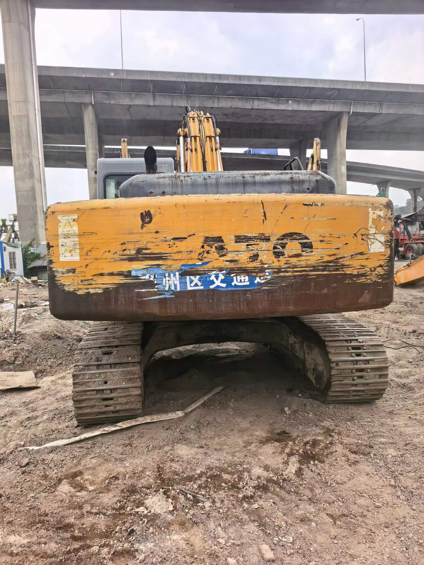 Buy Kato HD1023R Used Excavator / 3