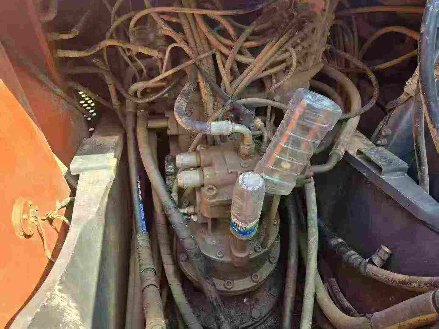 Buy Hitachi EX200-3 Used Excavator / 4