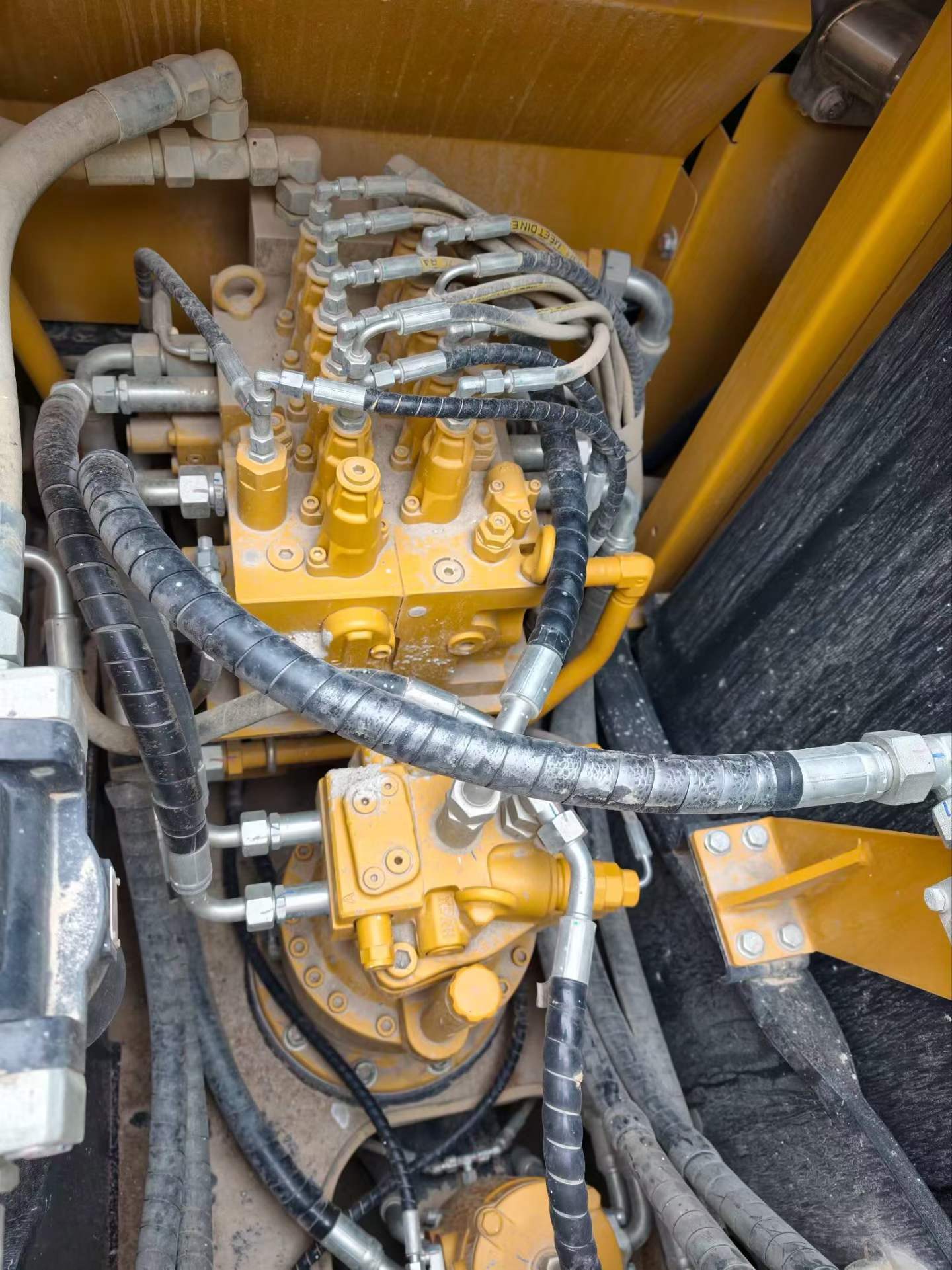 Buy Sany SY135 Used Excavator / 2