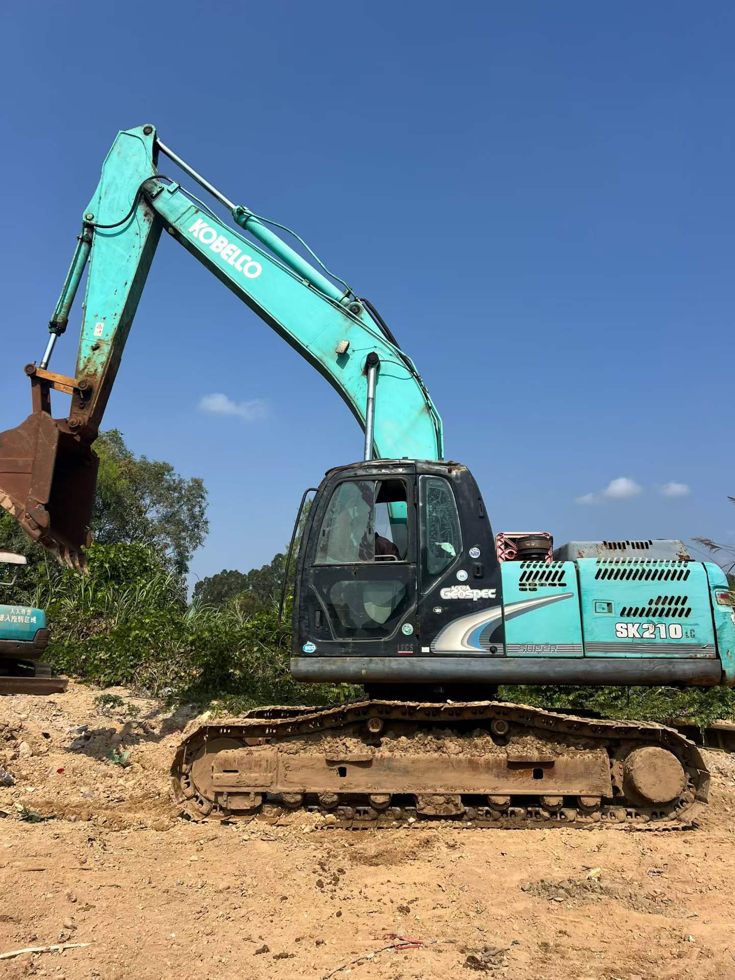 Buy Kobelco SK200-8 Used Excavator / 2
