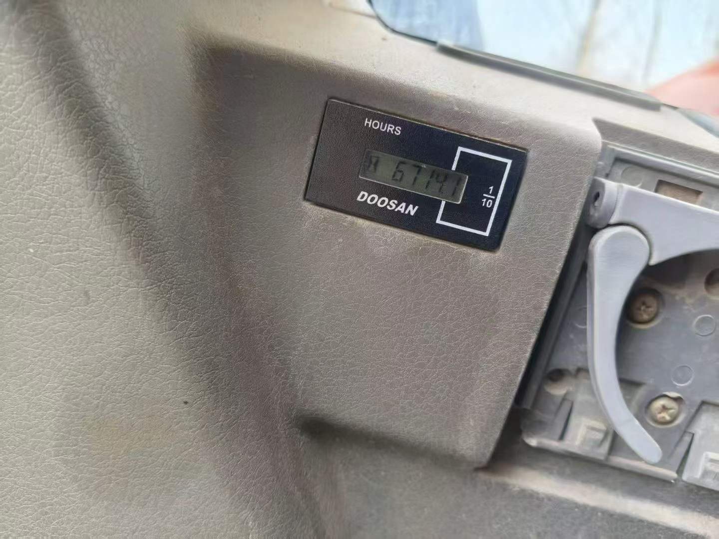 Buy Doosan DX75 Used Excavator / 6