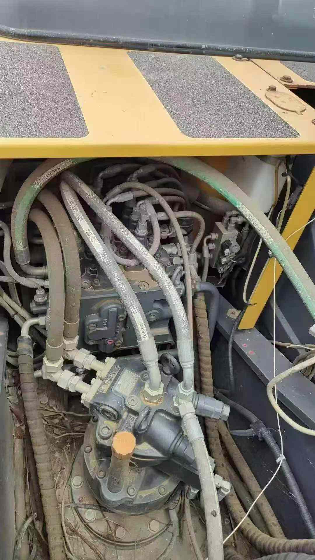 Buy XCMG XE135B Used Excavator / 7