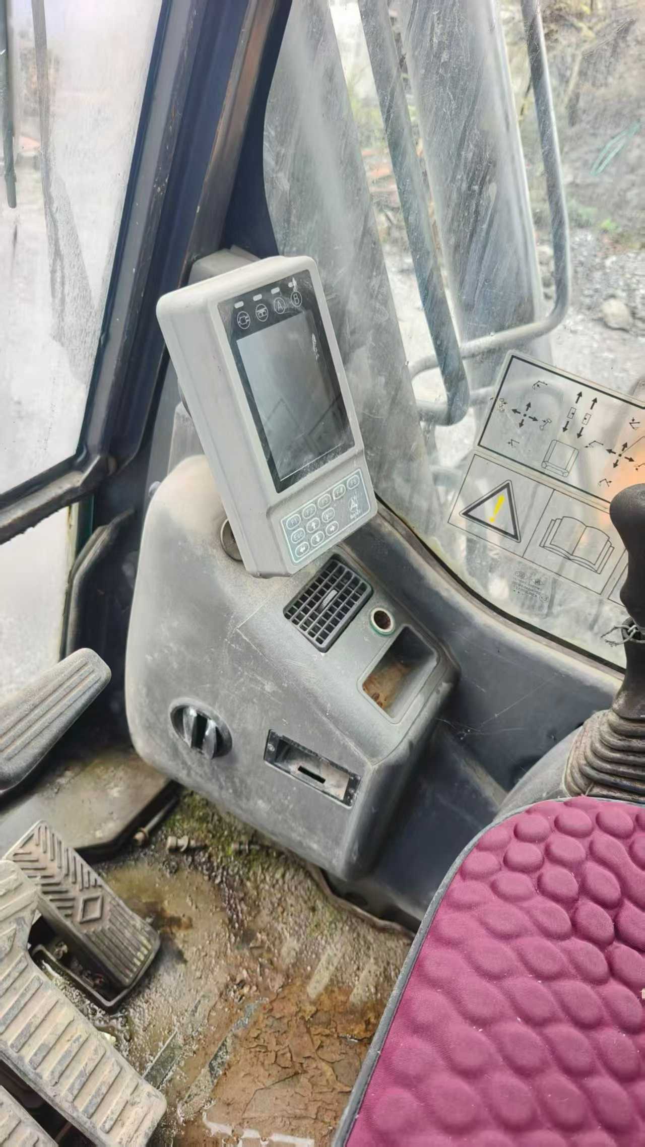 Buy Sany SY235C Used Excavator / 2