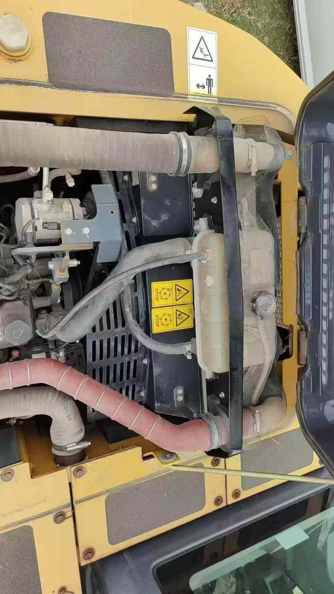 Buy XCMG XE135B Used Excavator / 4