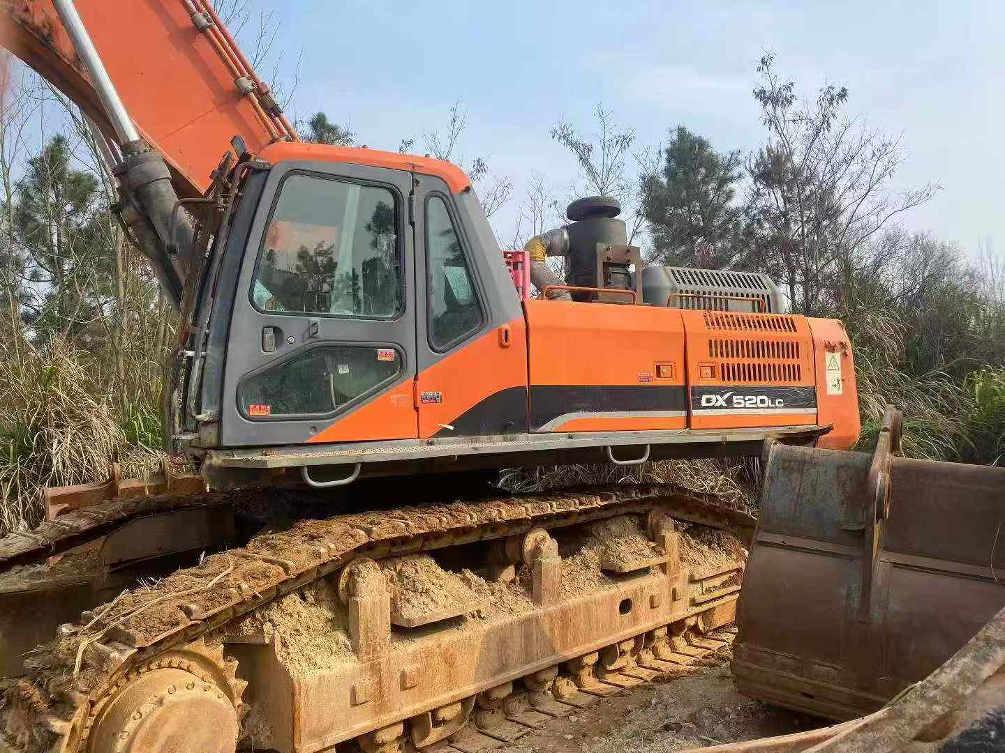 Buy Doosan DX520LC Used Excavator / 6