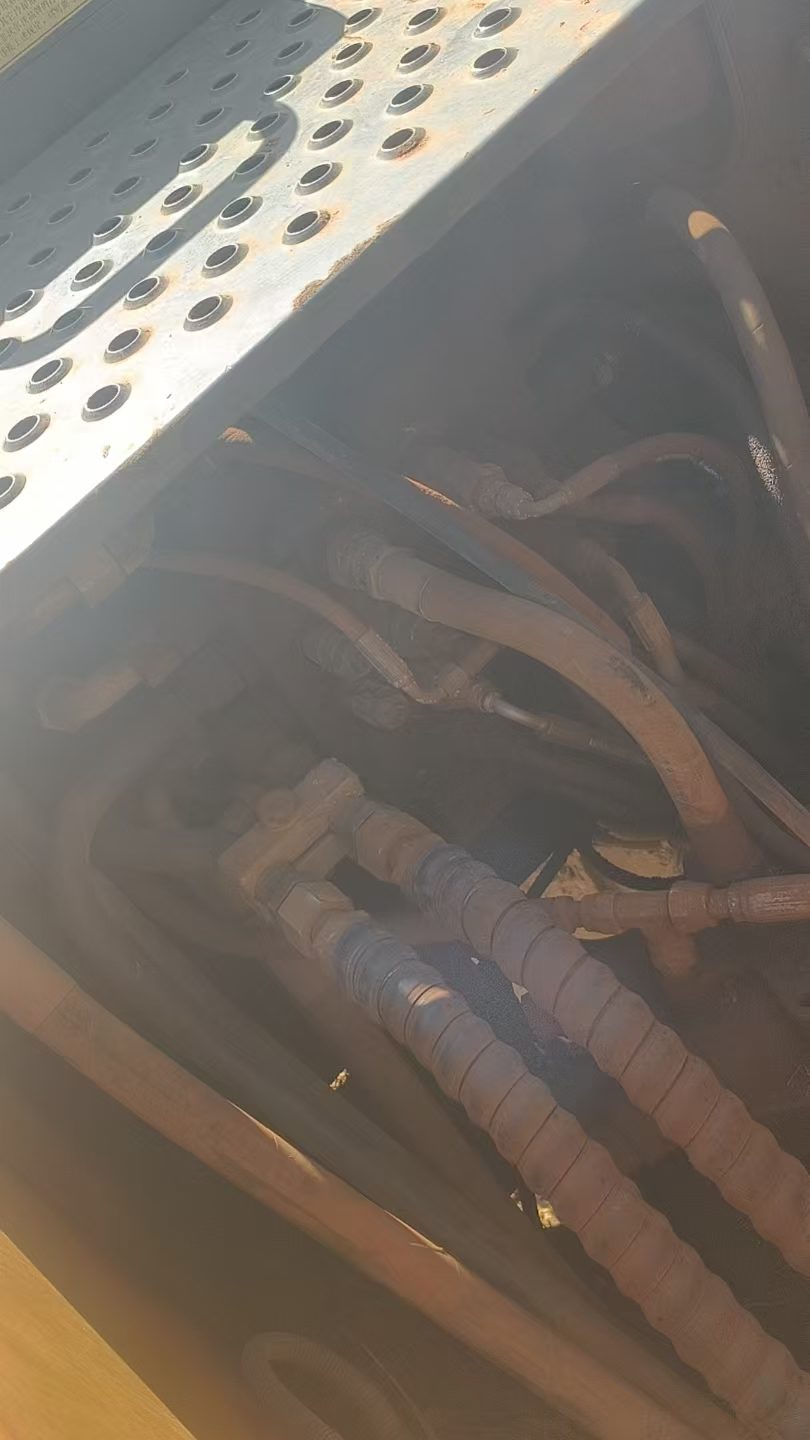 Buy Volvo L120E Used Excavator / 4