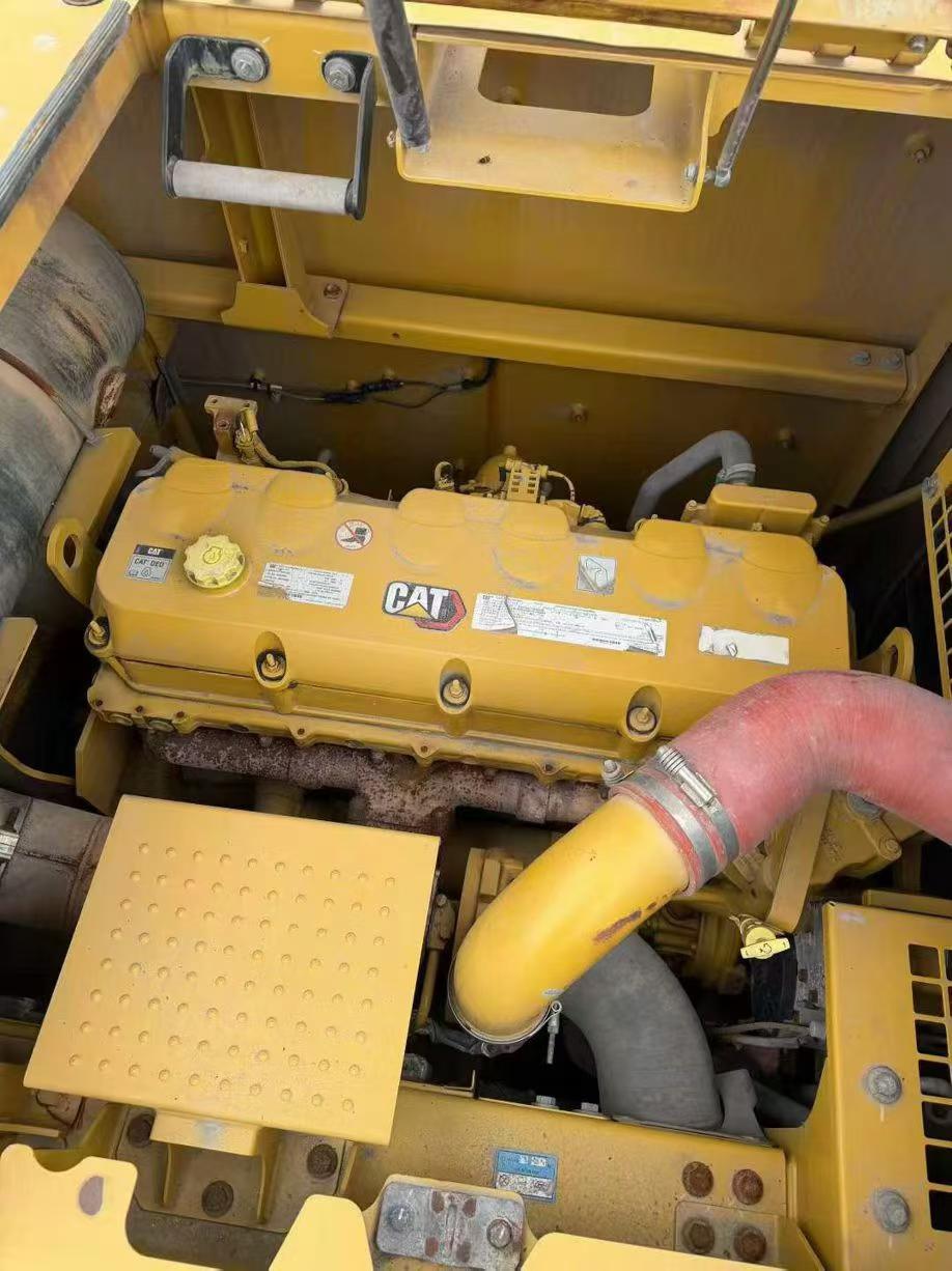 Buy Caterpillar CAT352  Used Excavator / 7