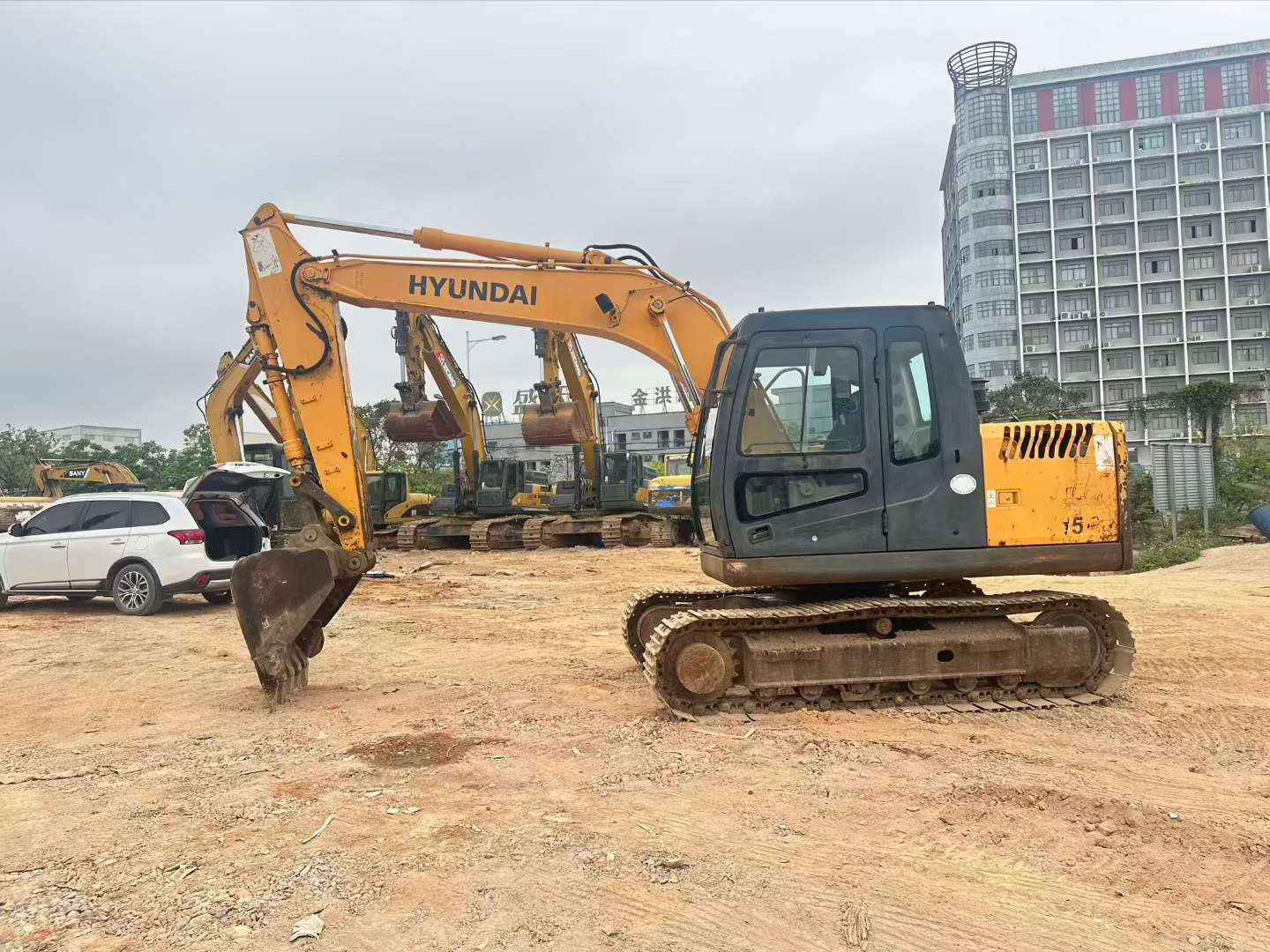 Buy Hyundai 110LVS Used Excavator / 5
