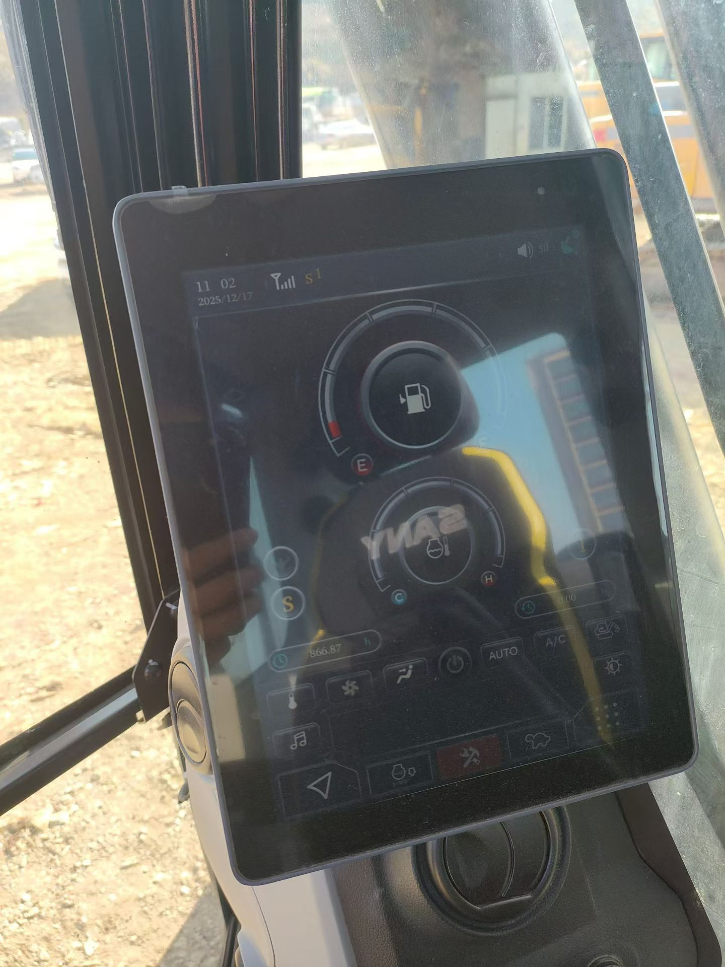 Buy Sany SY205C Used Excavator / 3