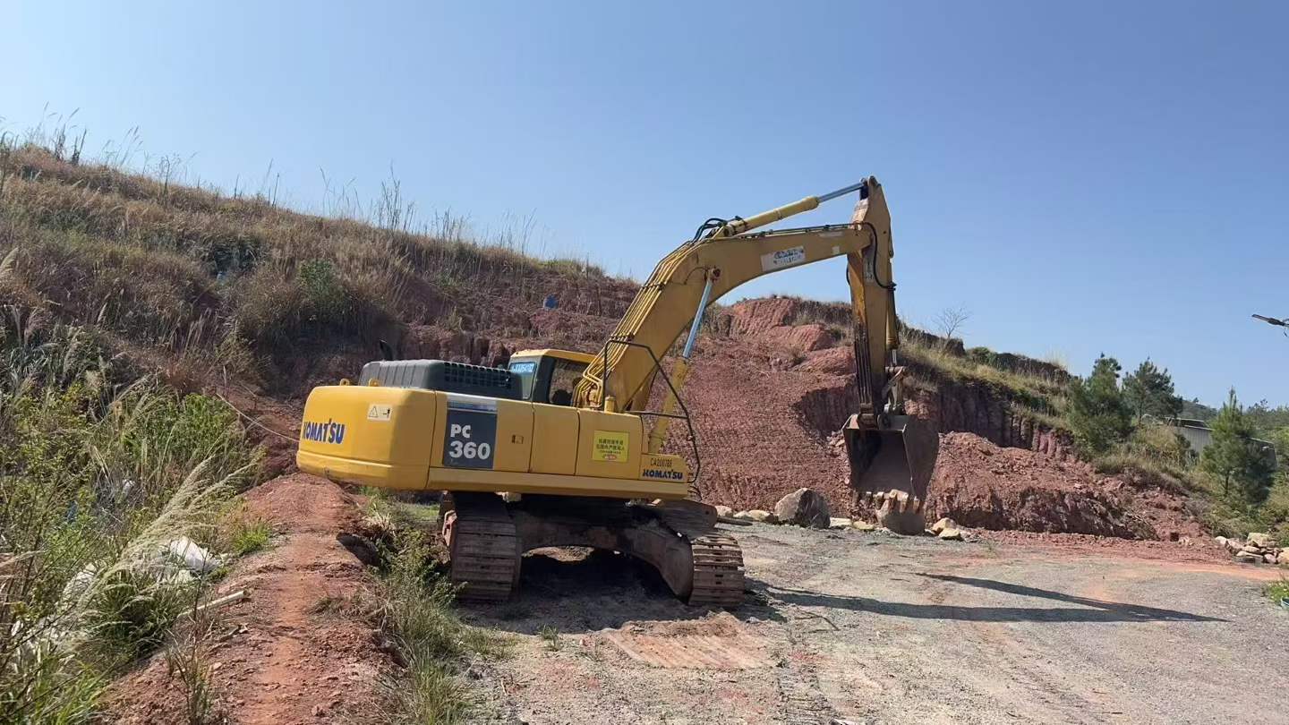 Buy Komatsu PC360-7 Used Excavator / 2