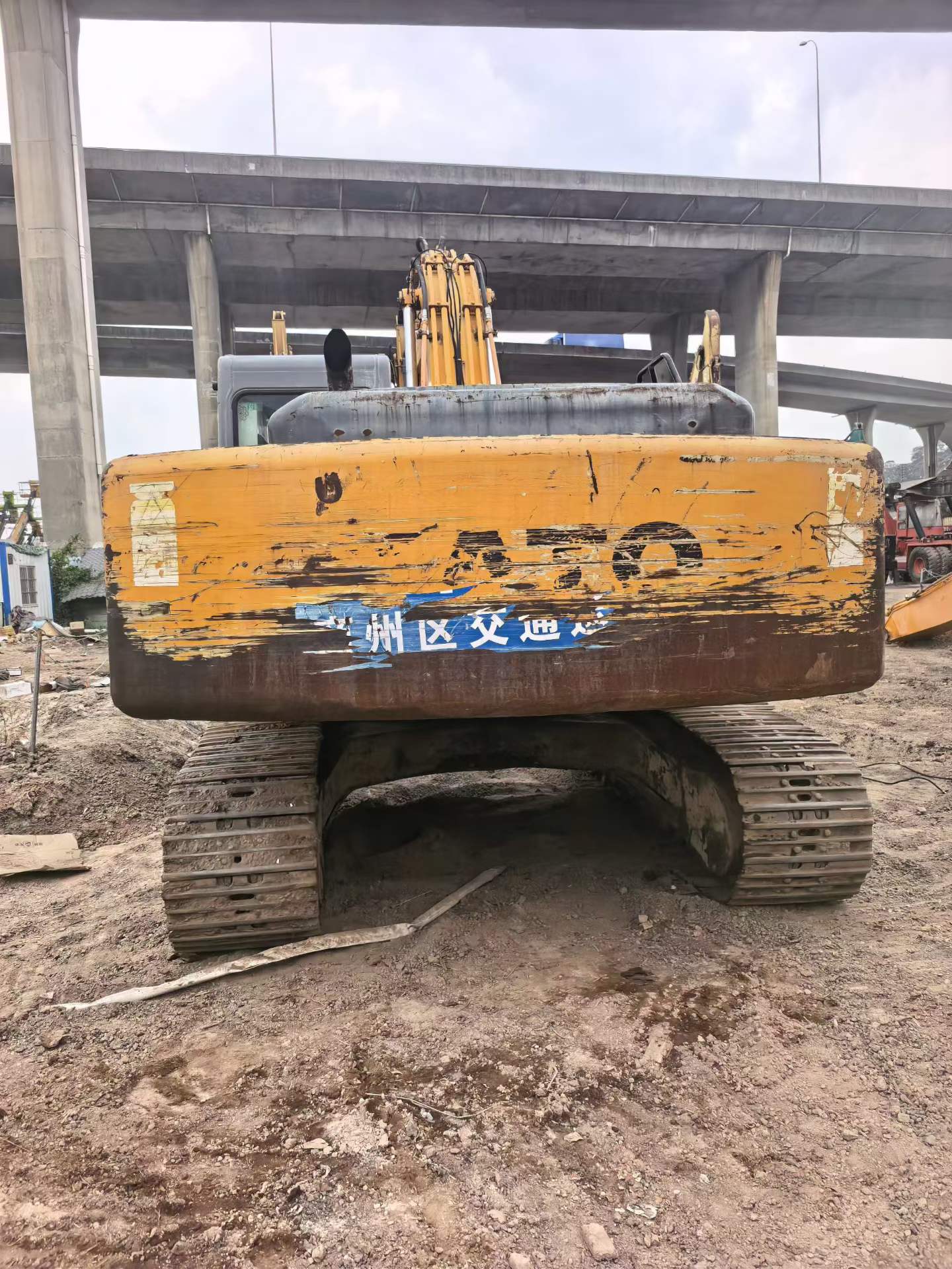 Buy Kato HD1023R Used Excavator / 2