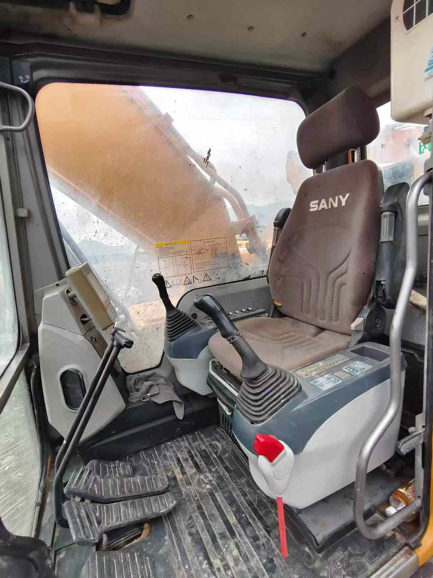 Buy Sany SY215C Used Excavator / 9