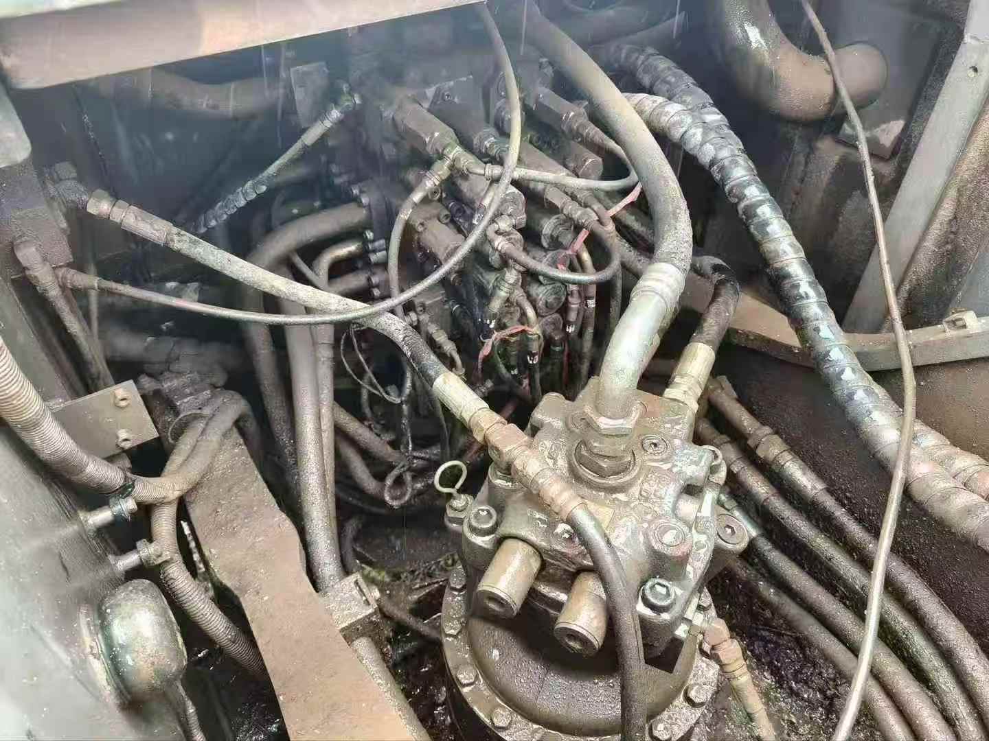 Buy Sumitomo SH200 Used Excavator / 5