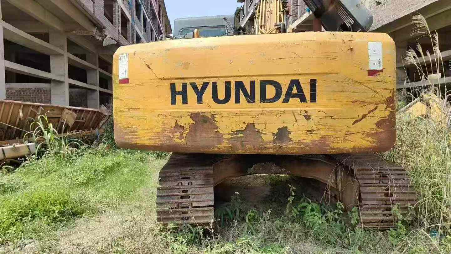 Buy Hyundai R215-7 Used Excavator / 2