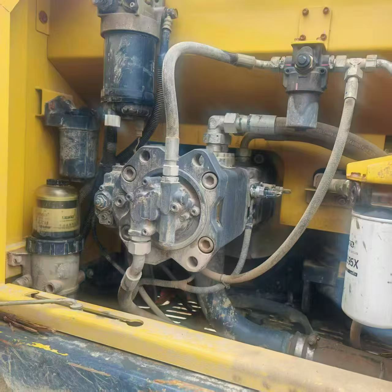 Buy XCMG XE200 Used Excavator / 3