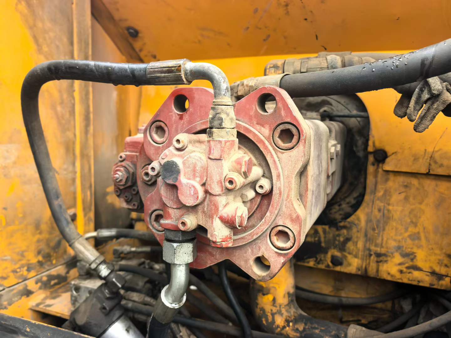 Buy Hyundai R215-7C Used Excavator / 7