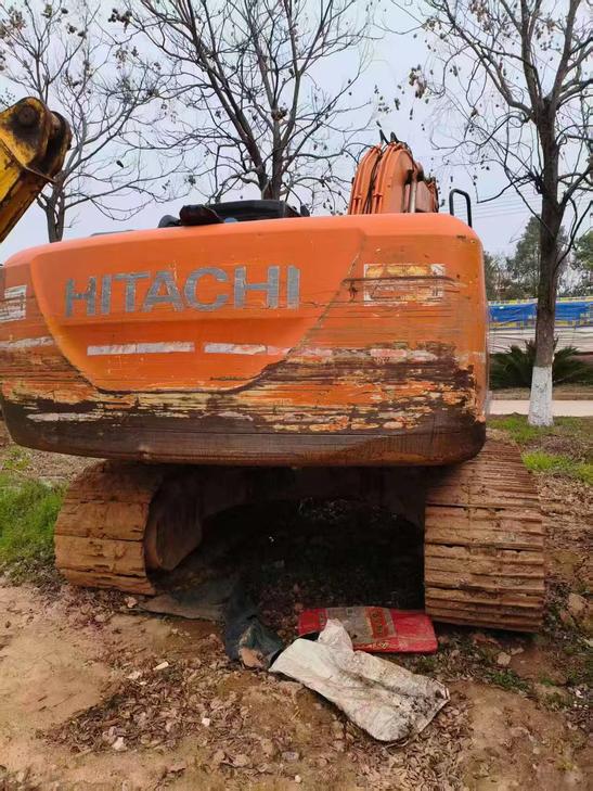 Buy Hitachi ZX200-5G Used Excavator / 1
