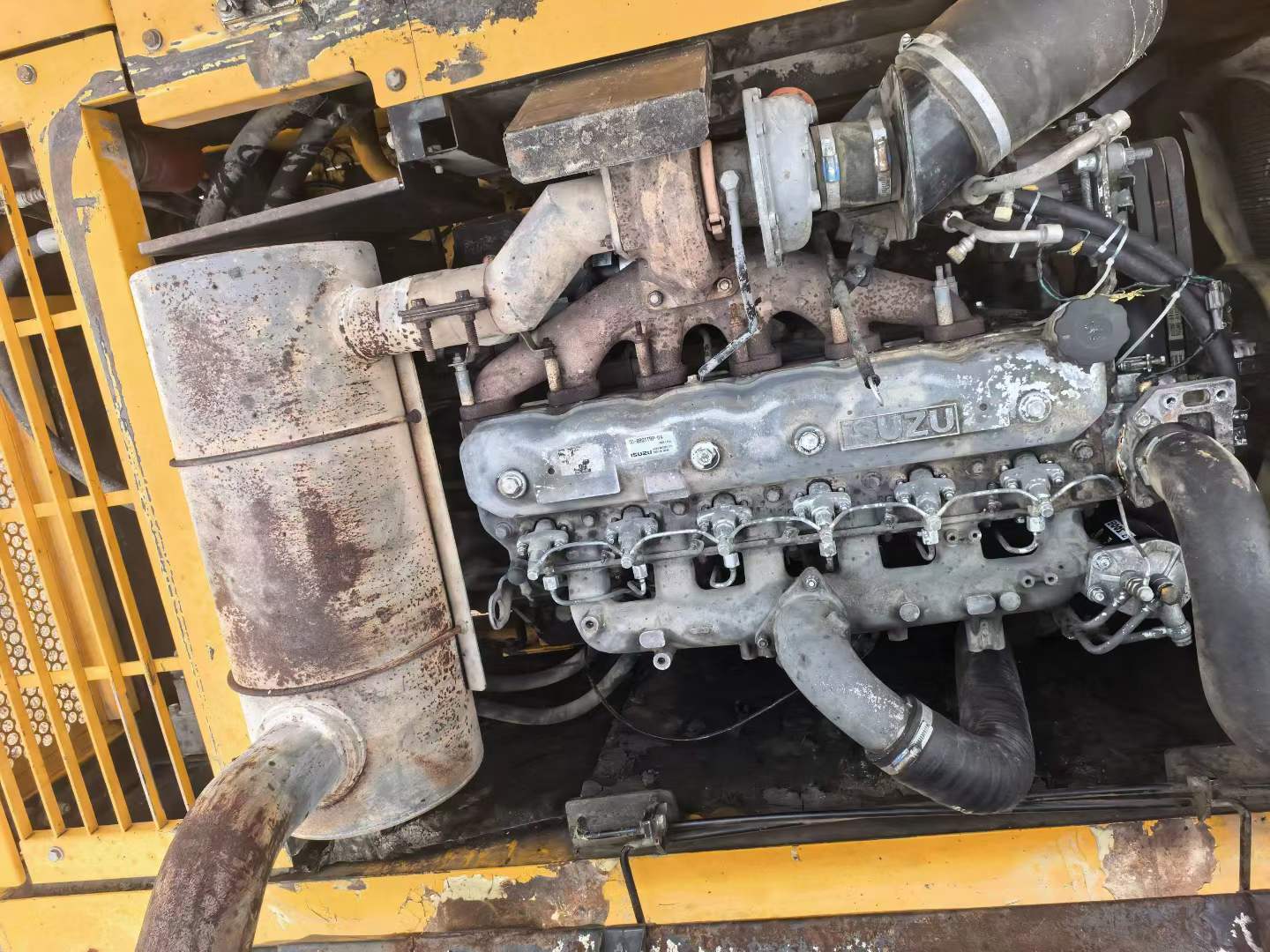 Buy Kato HD1023R Used Excavator / 9