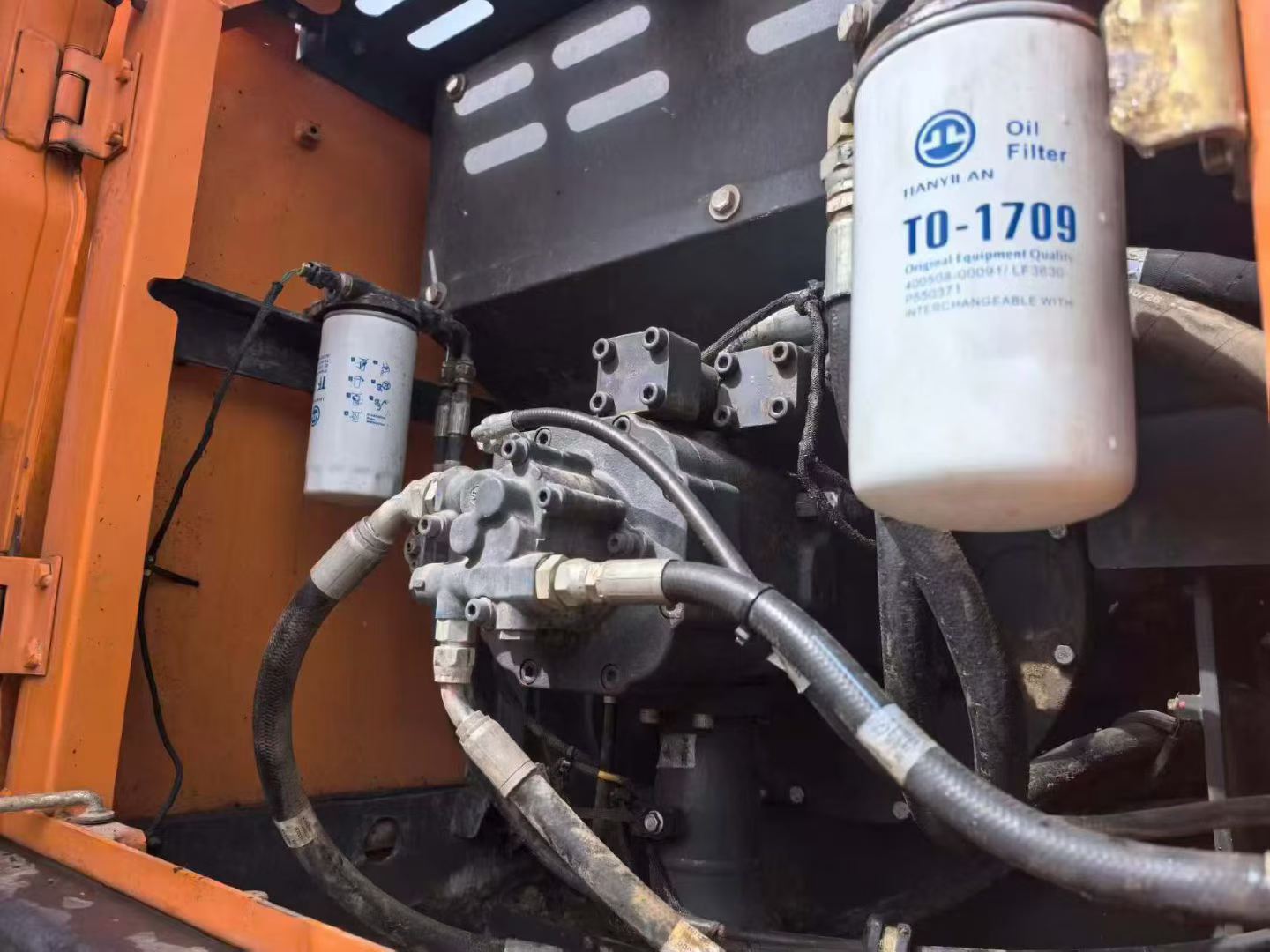 Buy Doosan DX230LC Used Excavator / 6