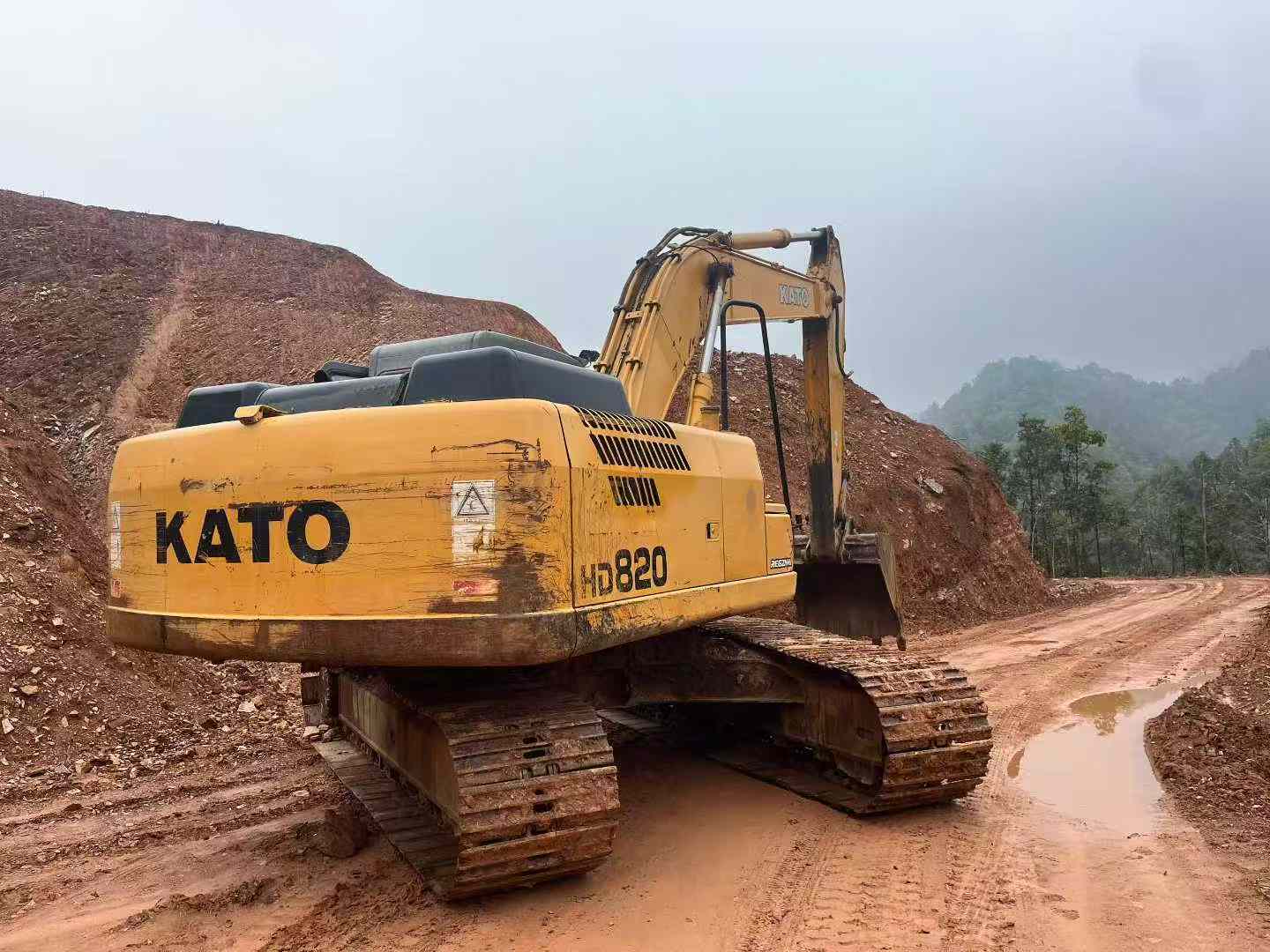Buy Kato HD820 Used Excavator / 5
