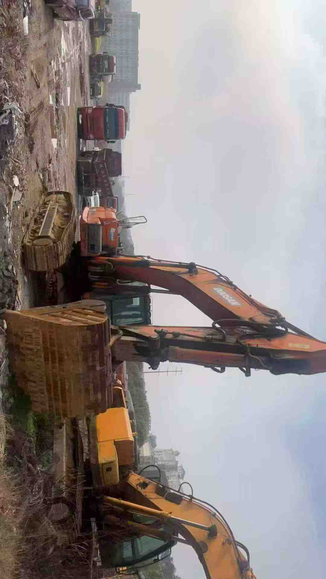 Buy Doosan DX380LC Used Excavator / 9