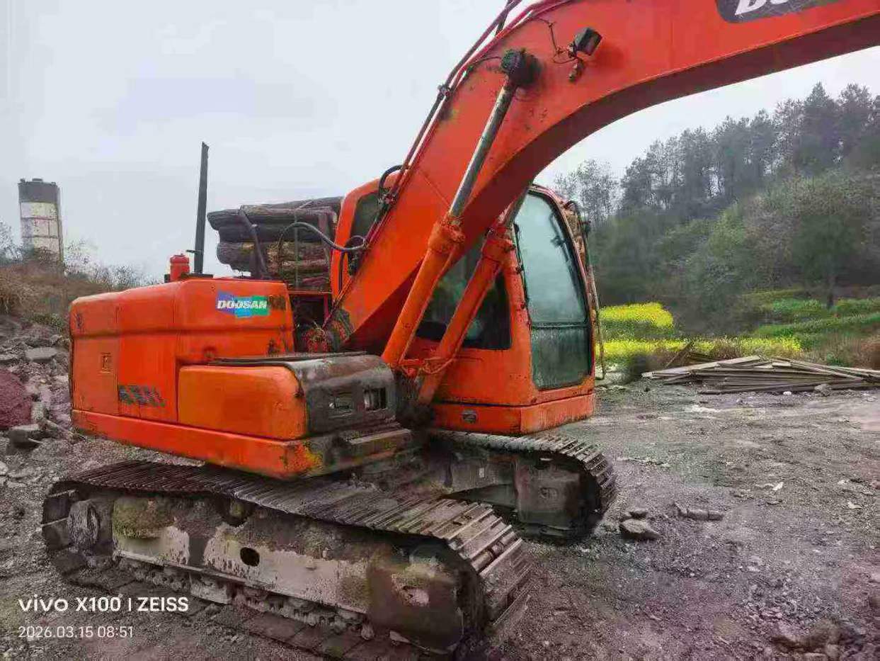 Buy Doosan DX120 Used Excavator / 3