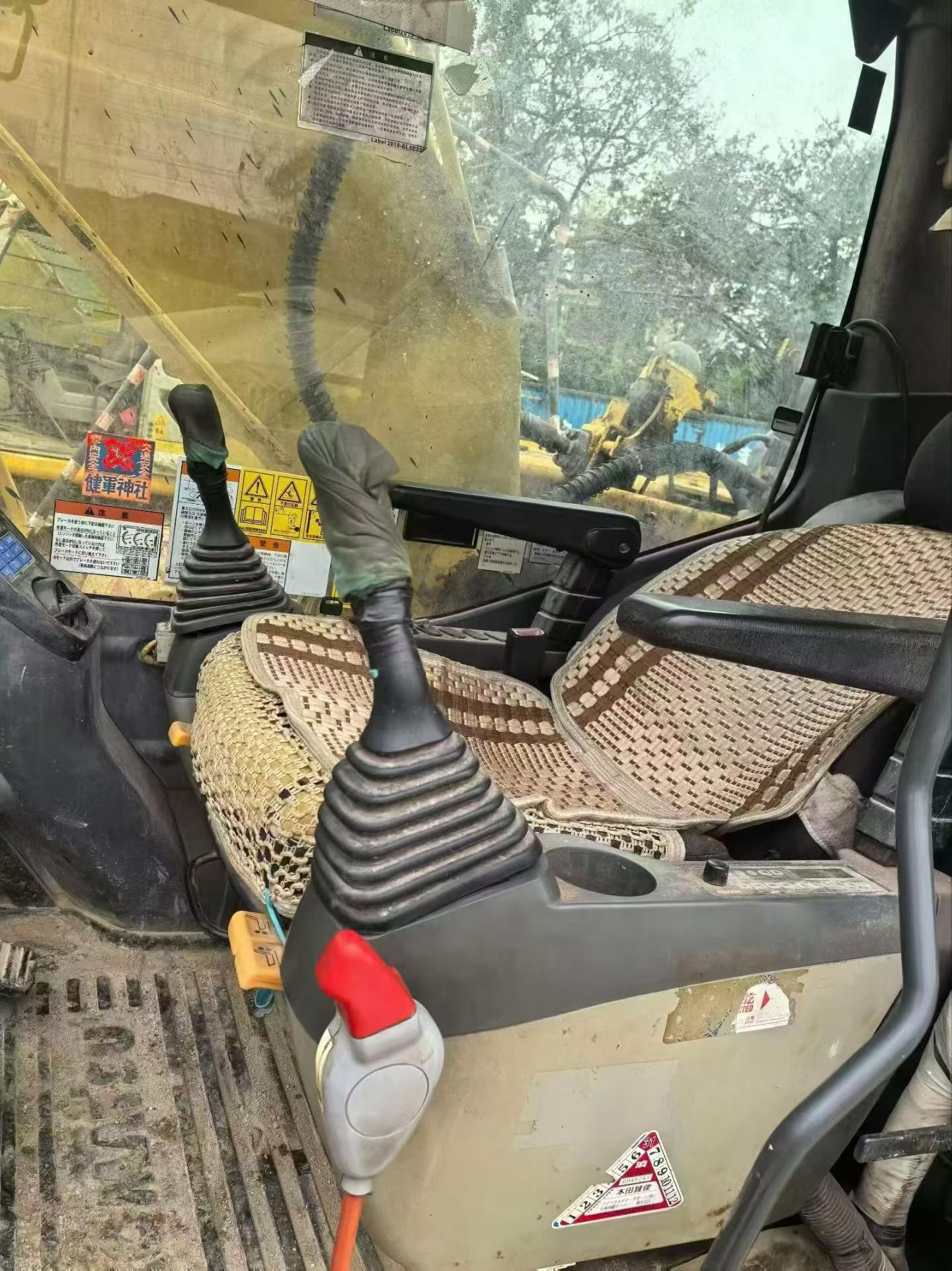 Buy Komatsu PC210-8N1 Used Excavator / 3