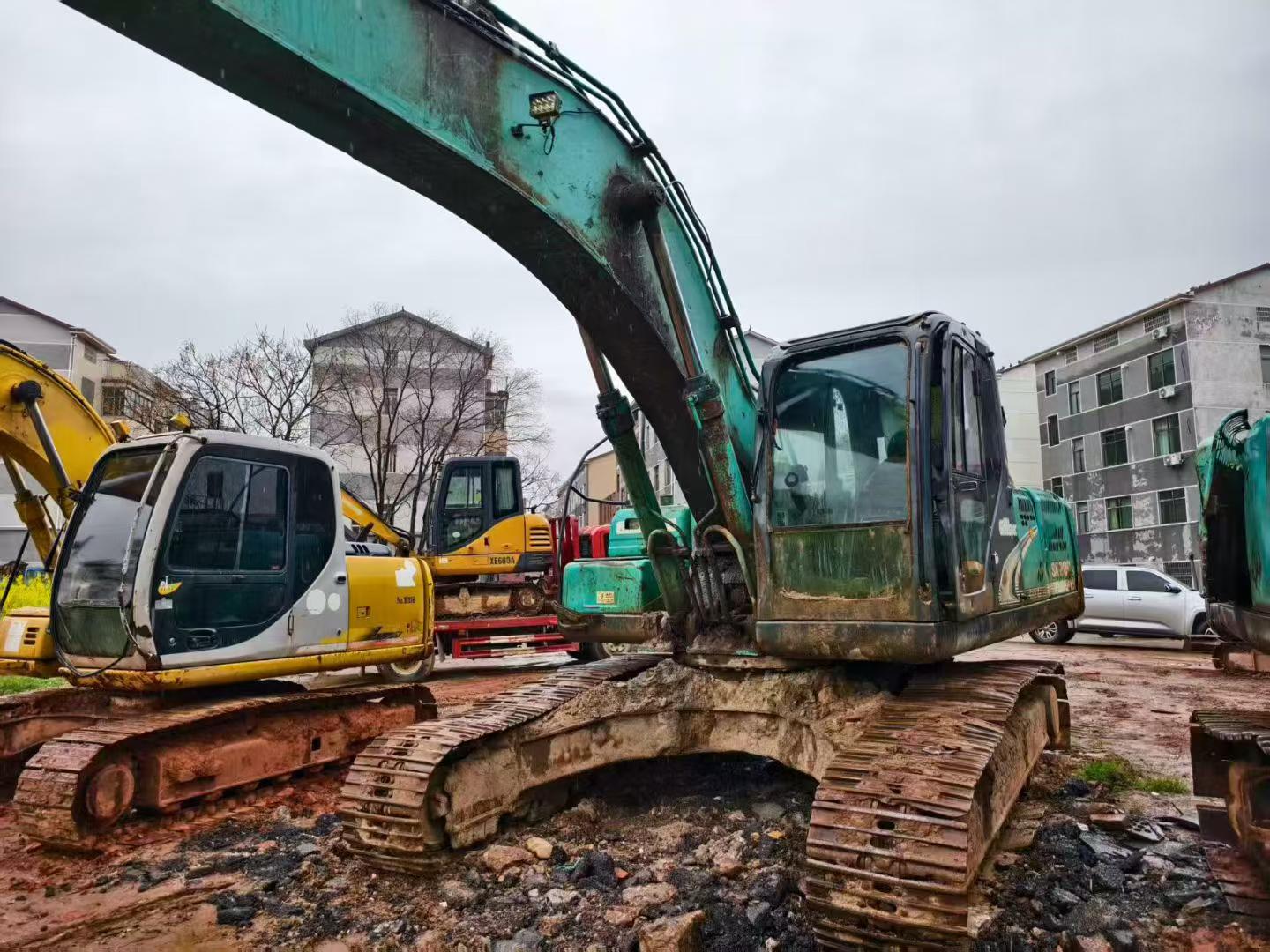 Buy Kobelco SK260 Used Excavator / 4