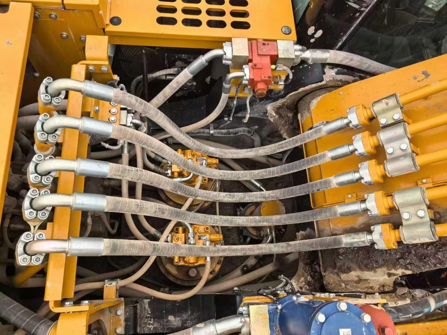 Buy Sany SY650H Used Excavator / 2