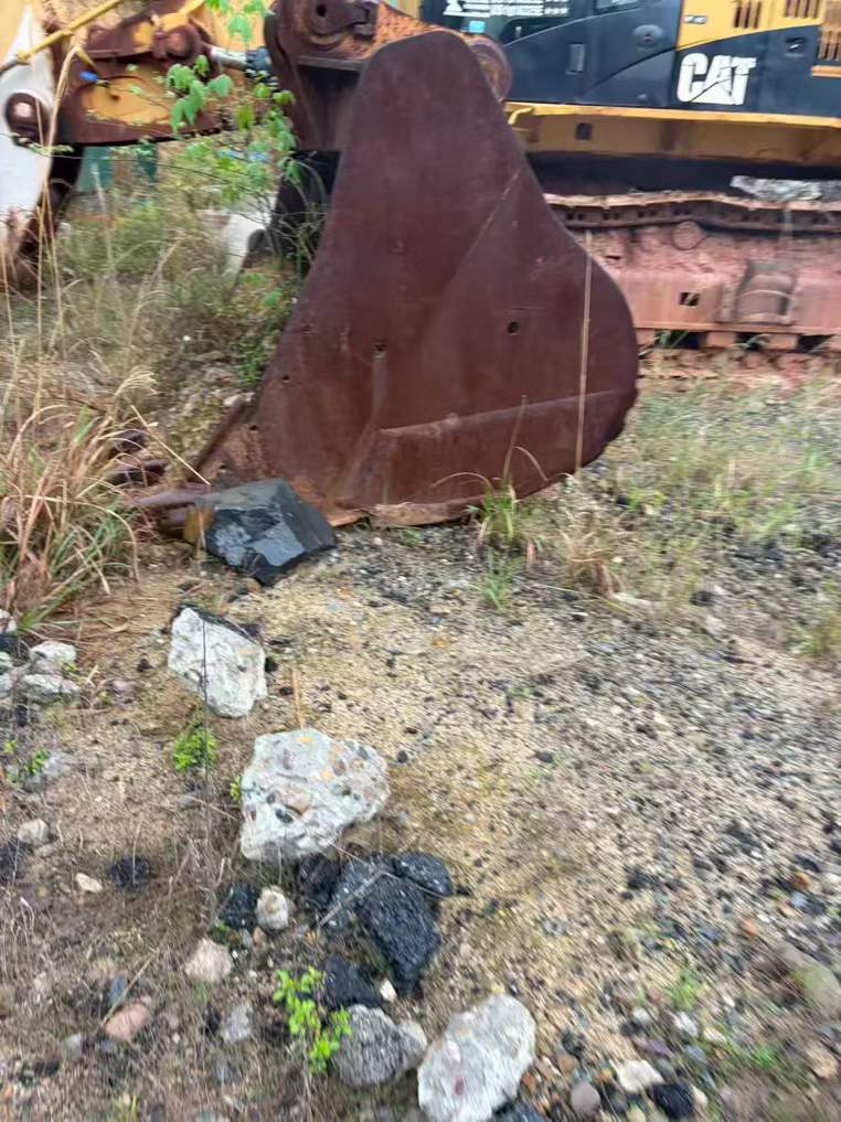 Buy Caterpillar 374D Used Excavator / 6