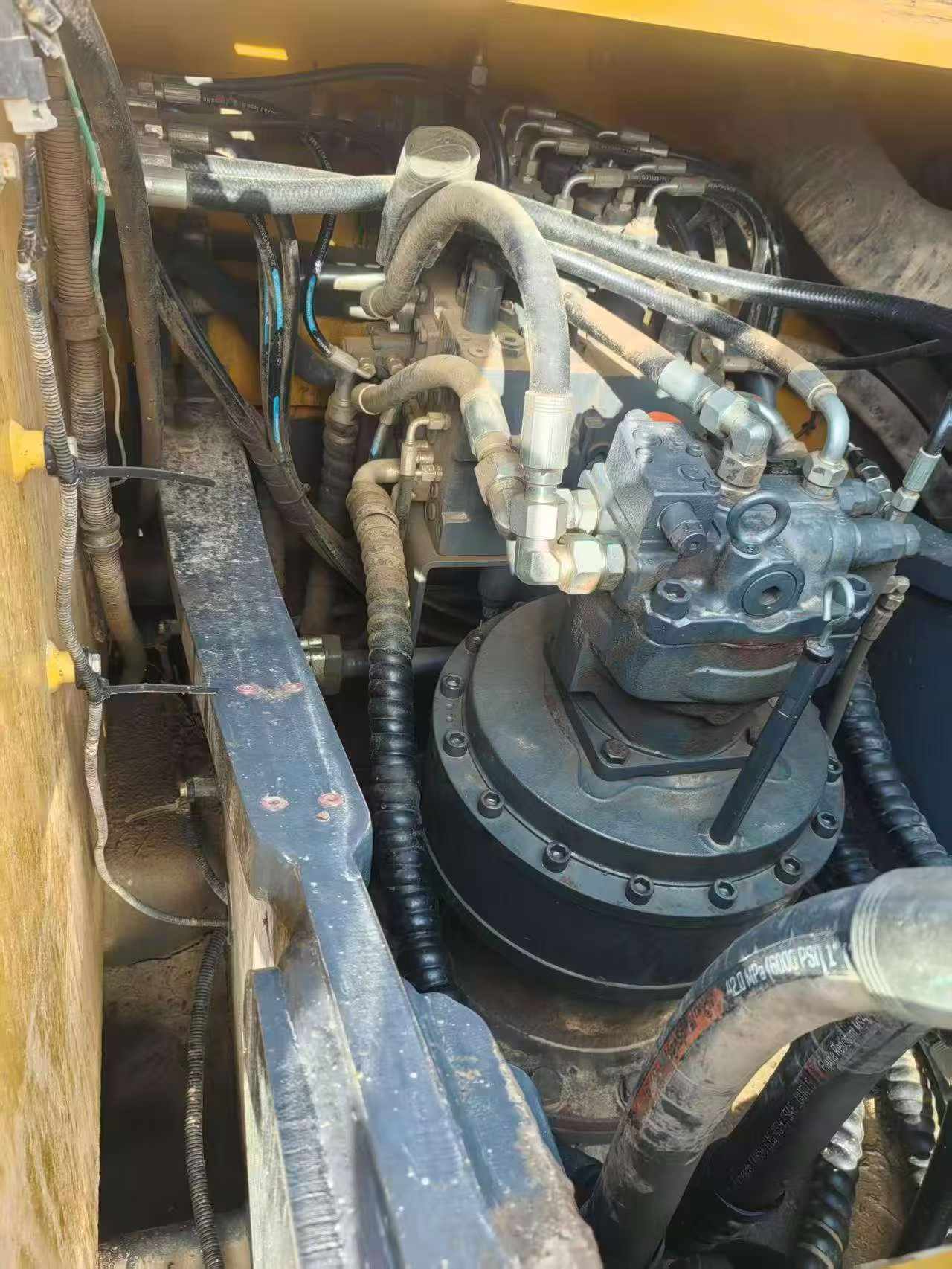 Buy XCMG XE305D Used Excavator / 5