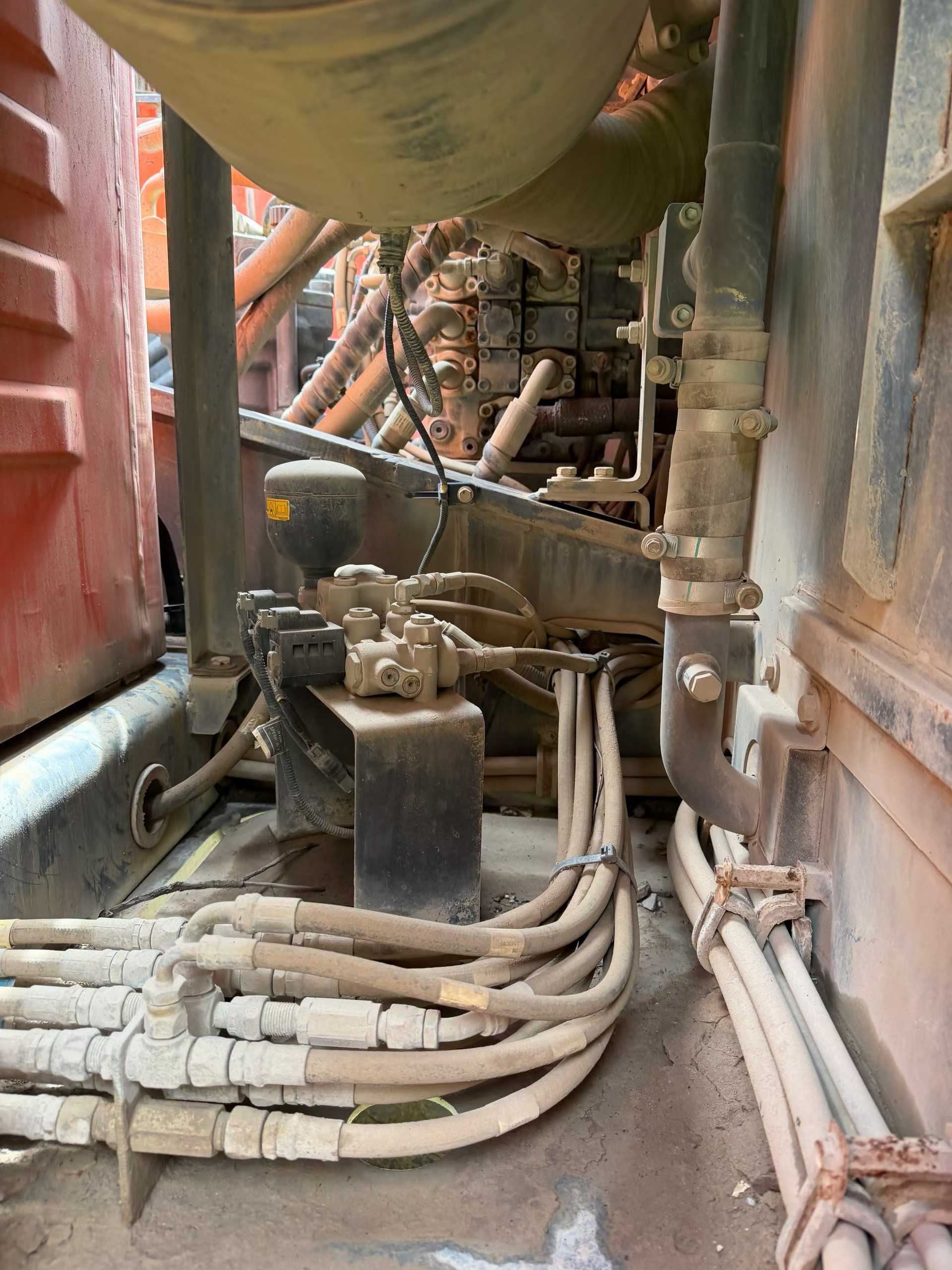 Buy Doosan DH215-9 Used Excavator / 2