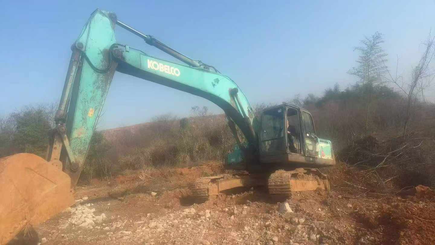 Buy Kobelco SK260LC-8 Used Excavator / 3