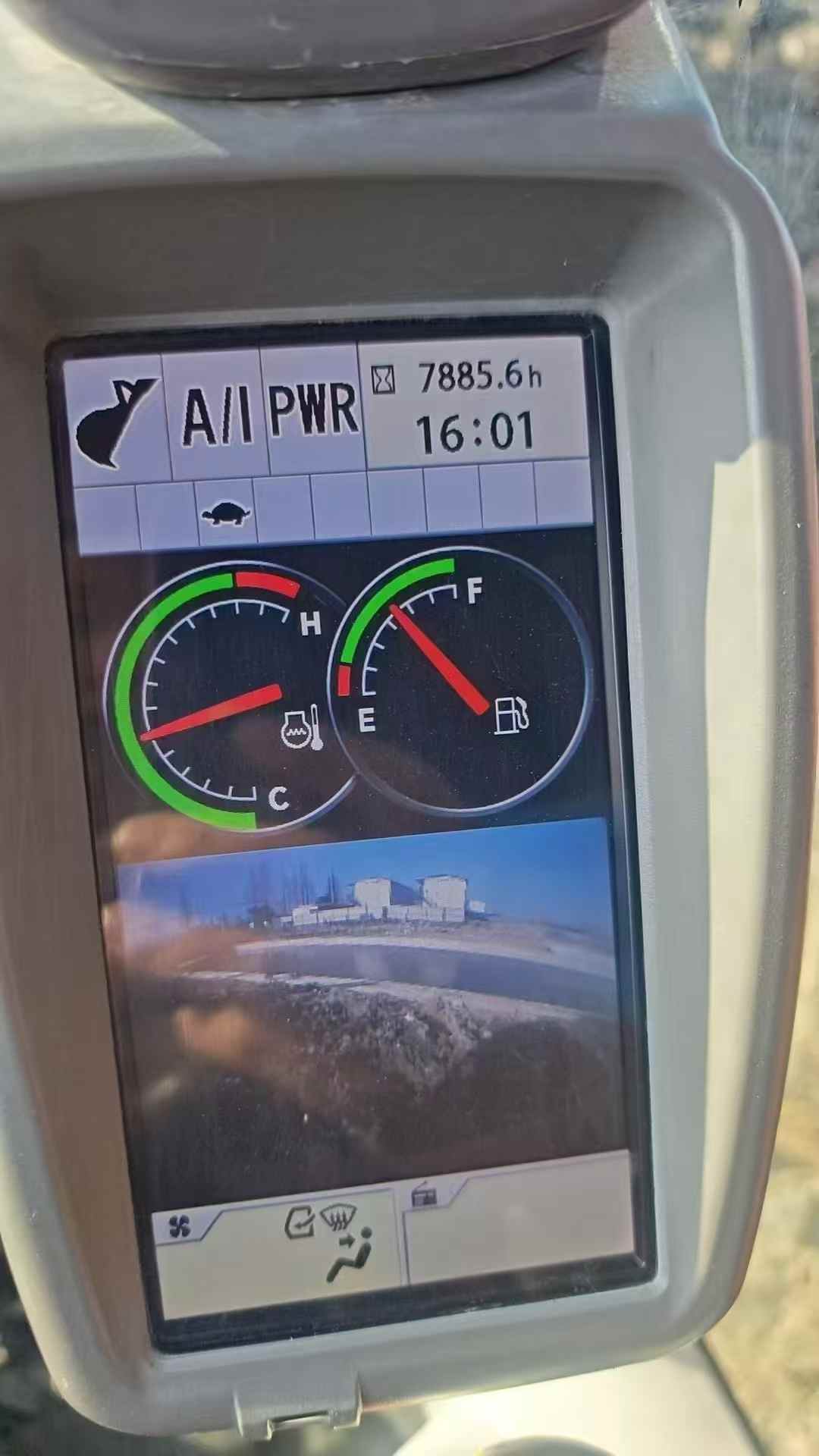 Buy Hitachi ZH200-5A Used Excavator / 4