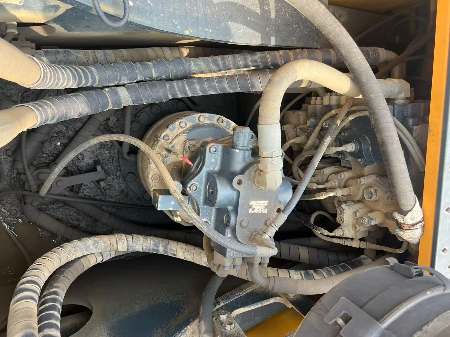 Buy Hyundai R385LVS Used Excavator / 7