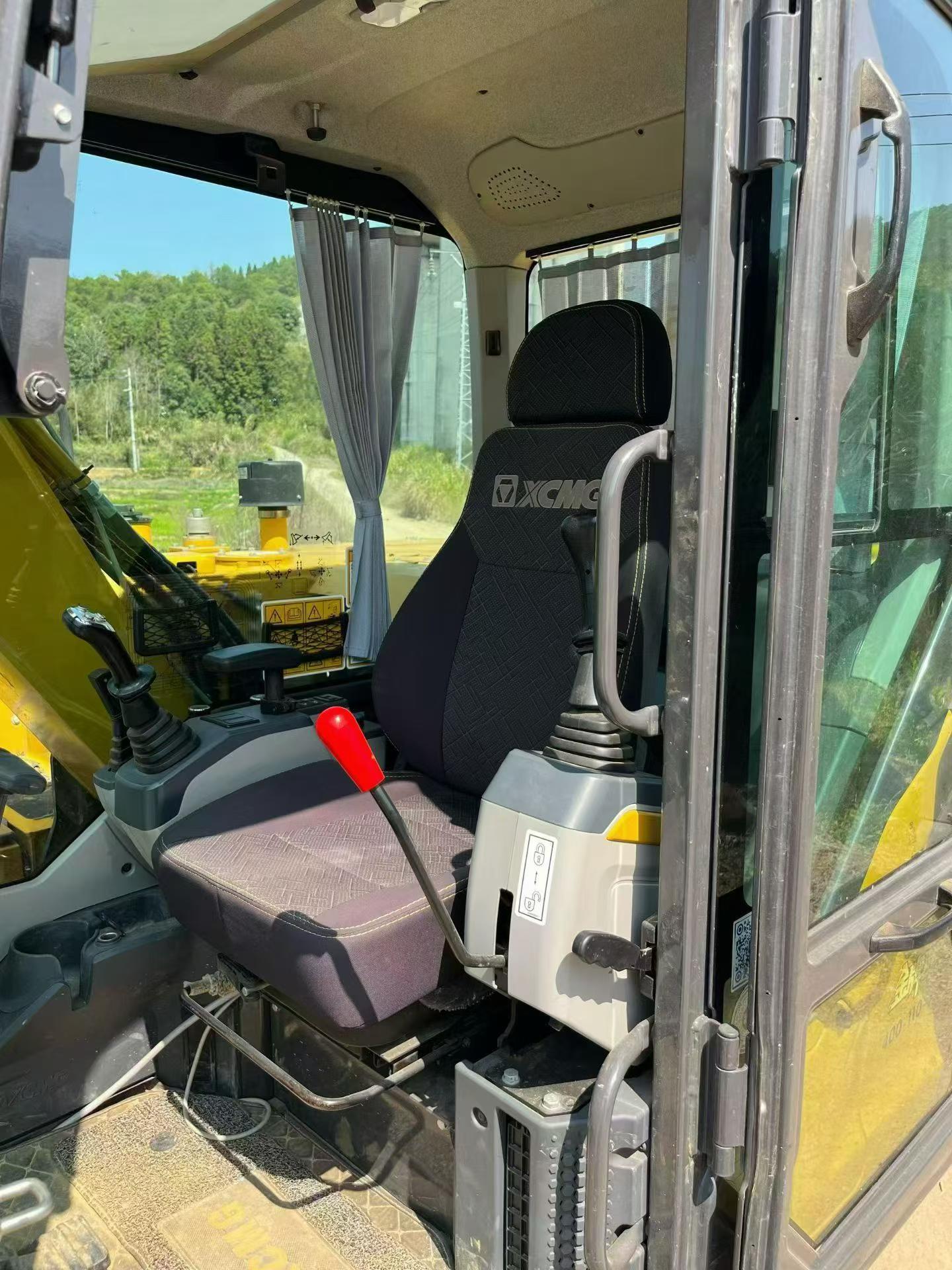 Buy XCMG XE75C Used Excavator / 6