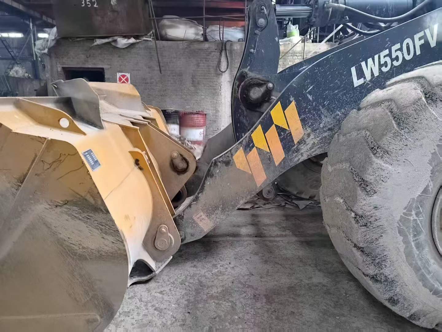 Buy XCMG XE550DK Used Loader / 3