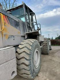 Buy LiuGong ZL50CN Used Loader / 4 Buy LiuGong ZL50CN Used Loader / 4