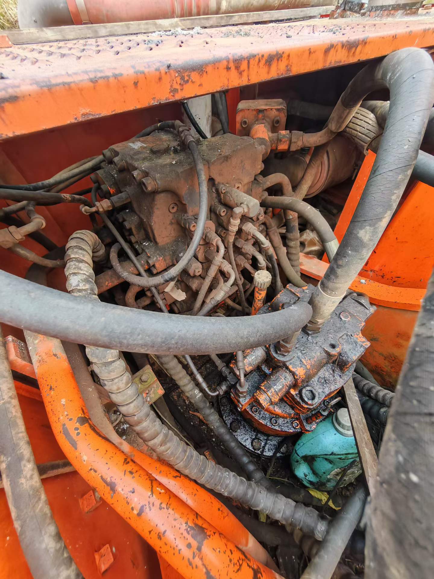 Buy Doosan DH225-7 Used Excavator / 2