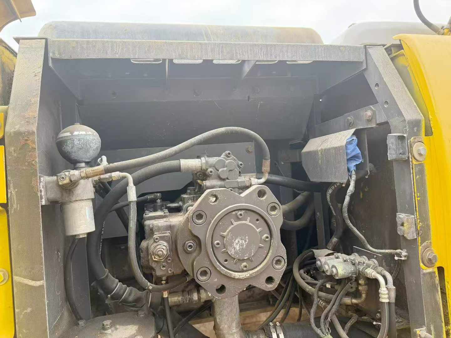 Buy Sumitomo SH200-2 Used Excavator / 4