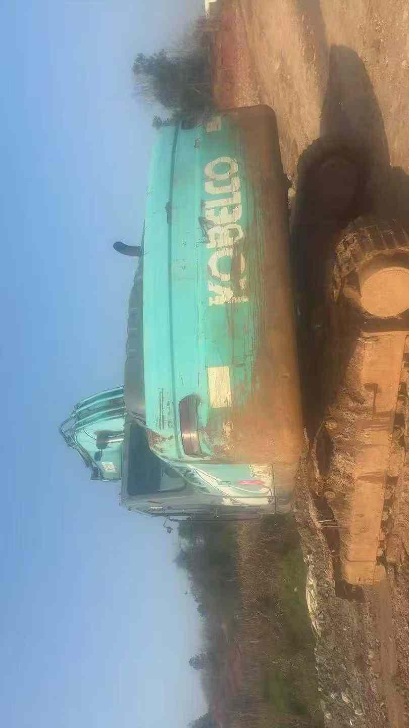 Buy Kobelco SK260LC-8 Used Excavator / 4